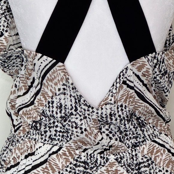 NWOT- BCBGeneration Multi Color Crisscross Strap Mini Dress with POCKETS! - Picture 9 of 14